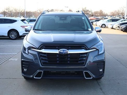 Used 2023 Subaru Ascent Touring AWD/4WD image 3