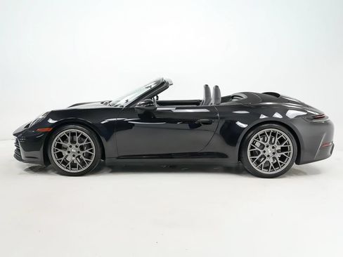 Used 2025 Porsche 911 Carrera RWD image 2