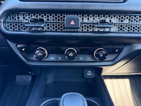 Used 2024 Honda HR-V Sport image 14