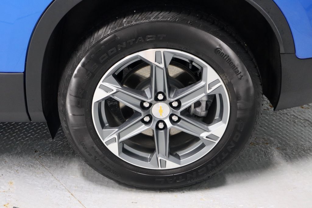 Used 2024 Chevrolet Blazer LT w/ Convenience Package FWD image 19