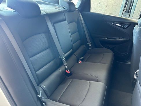 Used 2025 Chevrolet Malibu LT FWD image 28