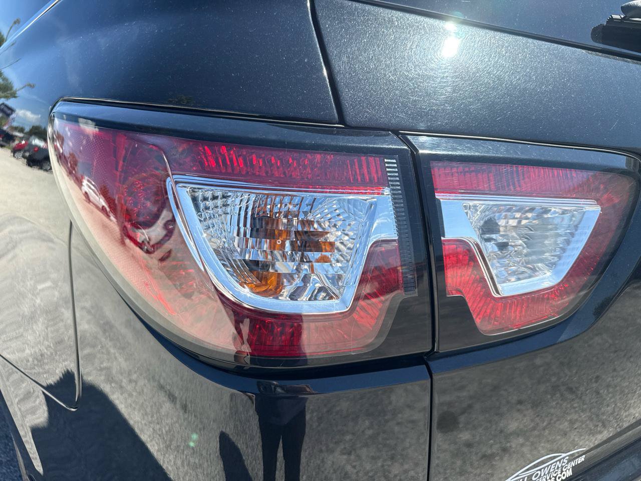 Used 2015 Chevrolet Traverse LT w/ Style and Technology Package FWD image 56