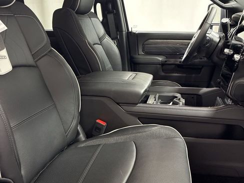 New 2026 RAM 2500 Limited image 30