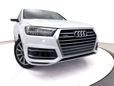 Used 2018 Audi Q7 3.0T Premium Plus AWD/4WD image 9
