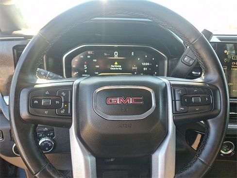 Used 2024 GMC Sierra 1500 SLE image 18