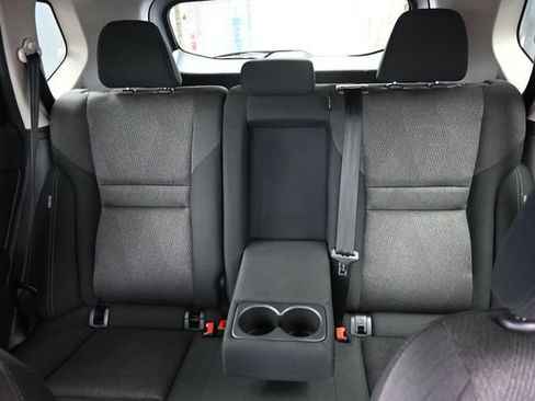 Used 2024 Nissan Rogue SV FWD image 34