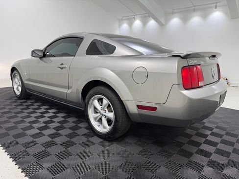 Used 2008 Ford Mustang Premium RWD image 5
