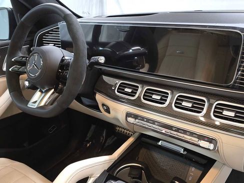 New 2026 Mercedes-Benz GLE 63 AMG S image 11