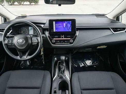 Used 2025 Toyota Corolla LE FWD image 14