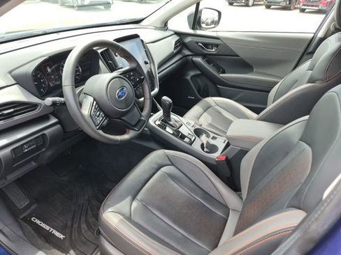 Used 2025 Subaru Crosstrek 2.5i Limited w/ Popular Package #3A AWD/4WD image 10