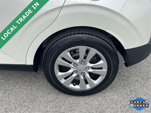 Used 2022 Kia Soul LX image 11