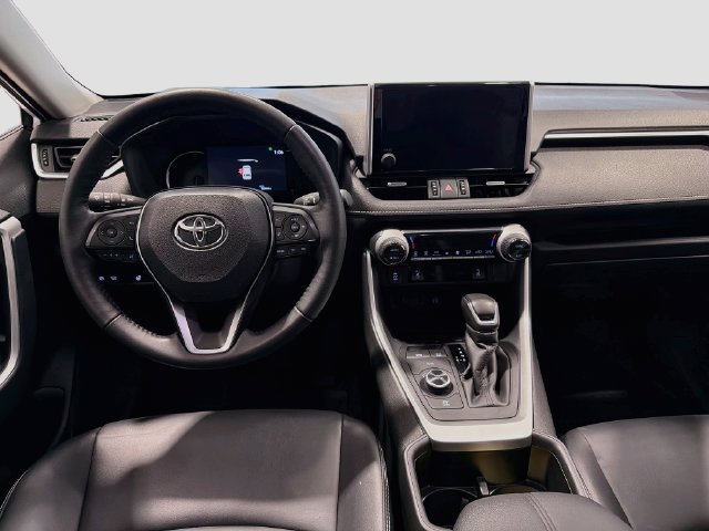 Used 2025 Toyota RAV4 XLE Premium w/ Weather Package AWD/4WD image 19