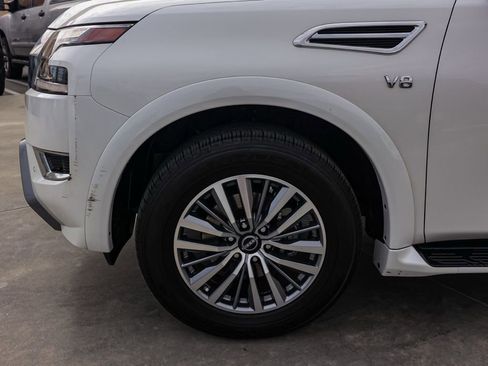 Used 2022 Nissan Armada SL w/ Captain's Chairs Package image 11