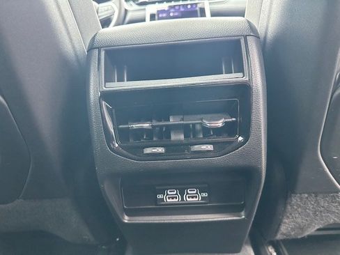 Certified 2024 Jeep Grand Cherokee Laredo X w/ Trailer Tow Package AWD/4WD image 27