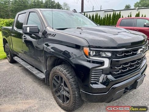 Used 2023 Chevrolet Silverado 1500 LT Trail Boss w/ LT Trail Boss Premium Package AWD/4WD image 2