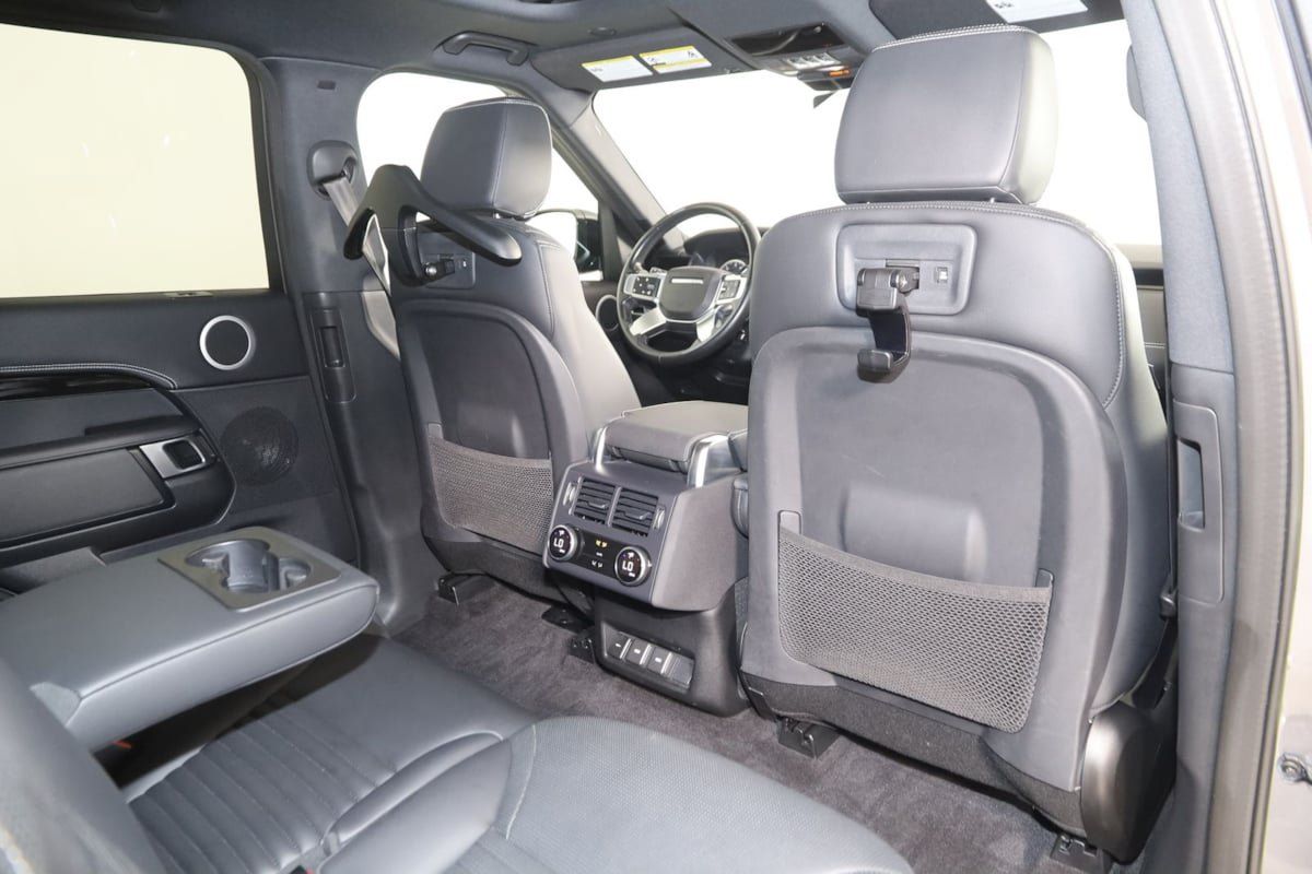Used 2023 Land Rover Discovery S R-Dynamic AWD/4WD image 16