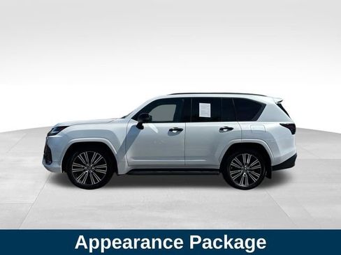 Used 2023 Lexus LX 600 4WD w/ Appearance Package image 2