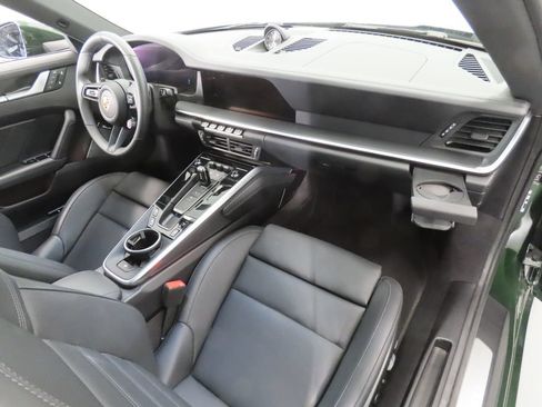 Certified 2026 Porsche 911 Carrera RWD image 46