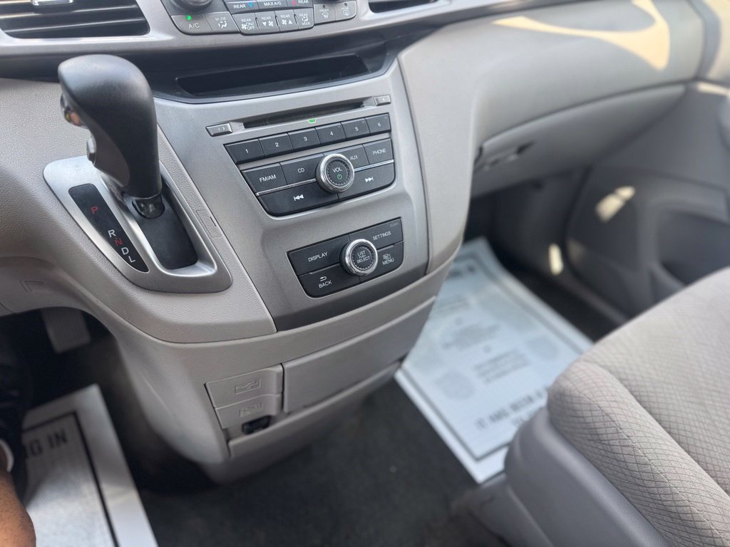 Used 2015 Honda Odyssey LX image 35