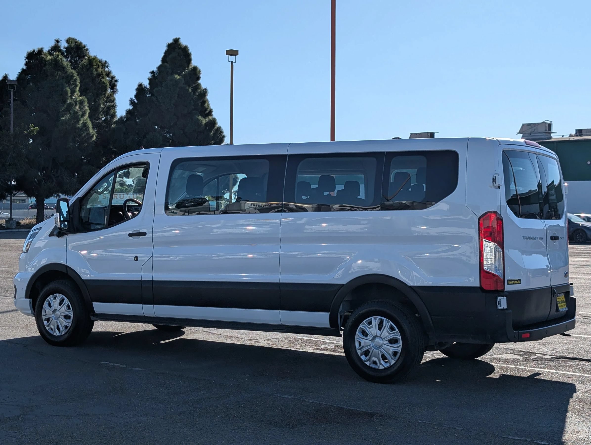 Used 2023 Ford Transit 350 XLT RWD image 5
