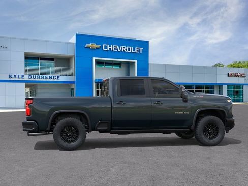 New 2026 Chevrolet Silverado 2500 ZR2 AWD/4WD image 5