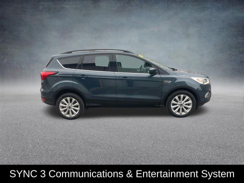 Used 2019 Ford Escape SEL image 8