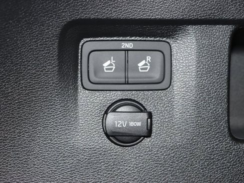 Used 2024 Kia Telluride LX image 13