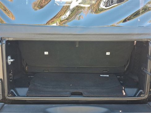 Used 2018 Jeep Wrangler Sport image 27