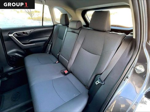 Certified 2023 Toyota RAV4 LE image 21