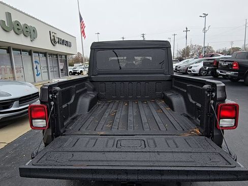 New 2026 Jeep Gladiator Sport image 16