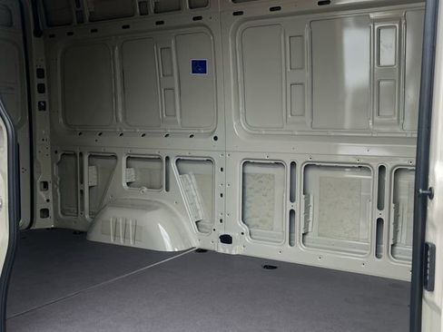 New 2026 Mercedes-Benz Sprinter 2500 image 13