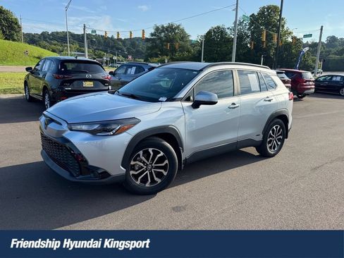 Used 2024 Toyota Corolla Cross AWD Hybrid image 1