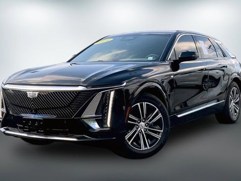 Used 2024 Cadillac Lyriq Luxury AWD/4WD image 12