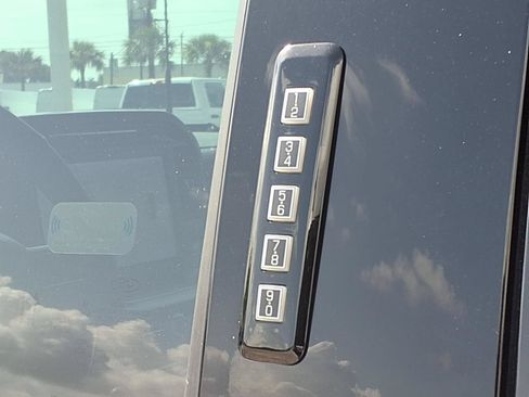 Used 2024 Ford F150 Lariat w/ FX4 Off-Road Package AWD/4WD image 9