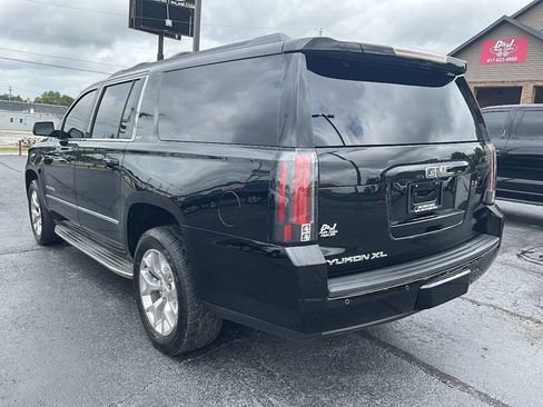 Used 2015 GMC Yukon XL SLT w/ Open Road Package AWD/4WD image 4