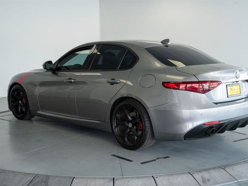 Used 2018 Alfa Romeo Giulia Ti Sport w/ Quick Order Package 22U Sport RWD image 5