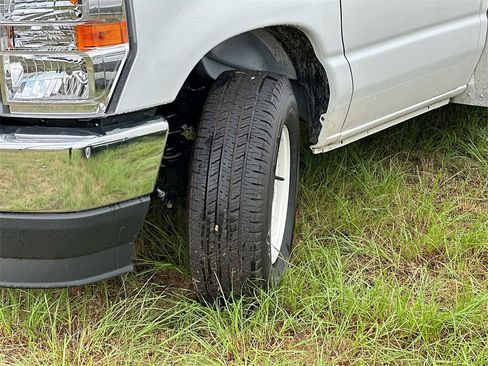 New 2025 Ford E-350 and Econoline 350 Super Duty w/ Power Equipment Group image 23