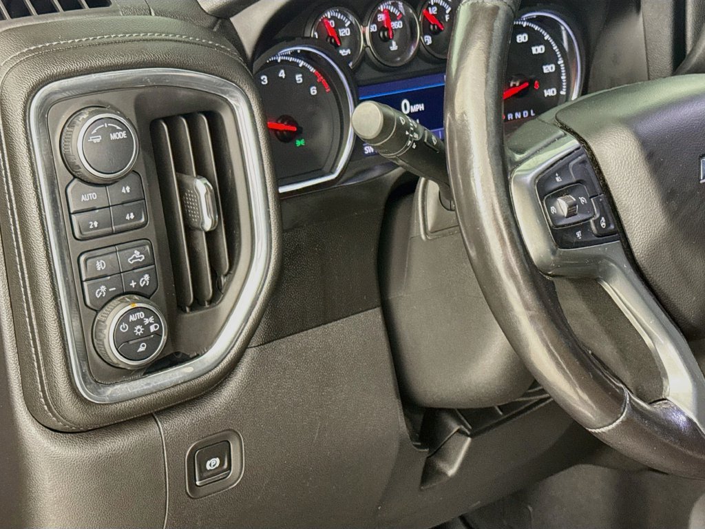 Used 2020 Chevrolet Silverado 1500 LT Trail Boss AWD/4WD image 11