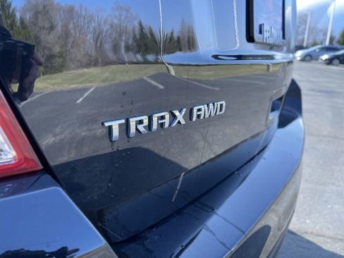Used 2020 Chevrolet Trax LS w/ Tint and Cruise Package image 29