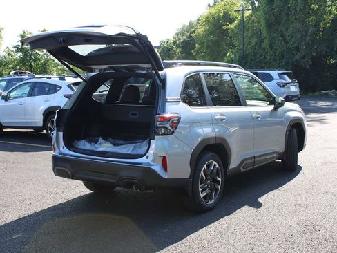 Used 2025 Subaru Forester Limited image 11