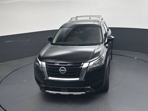 Certified 2025 Nissan Pathfinder Platinum w/ Cargo Package FWD image 35