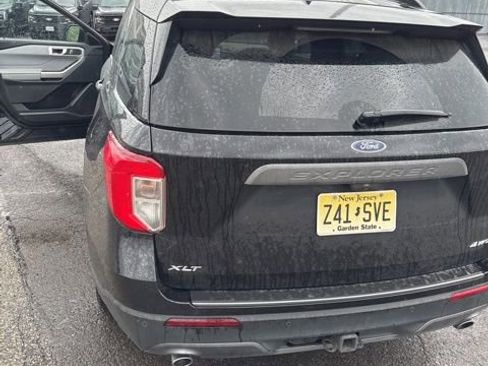Used 2023 Ford Explorer XLT w/ Equipment Group 202A AWD/4WD image 12