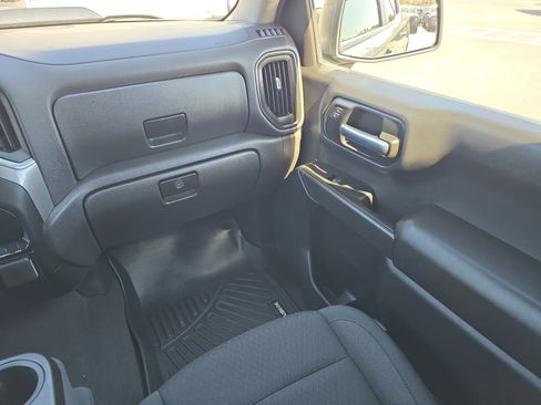 Used 2025 Chevrolet Silverado 1500 Custom Trail Boss image 11