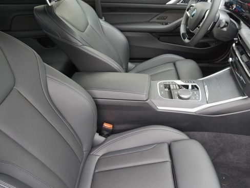 Certified 2026 BMW 430i Convertible RWD image 12