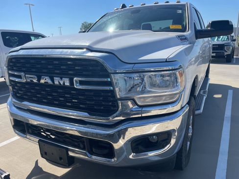 Used 2022 RAM 2500 Lone Star w/ Level A Equipment Group AWD/4WD image 2