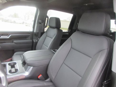 New 2026 GMC Sierra 3500 SLT w/ SLT Premium Package image 14