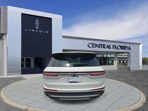 Certified 2024 Lincoln Corsair FWD image 5