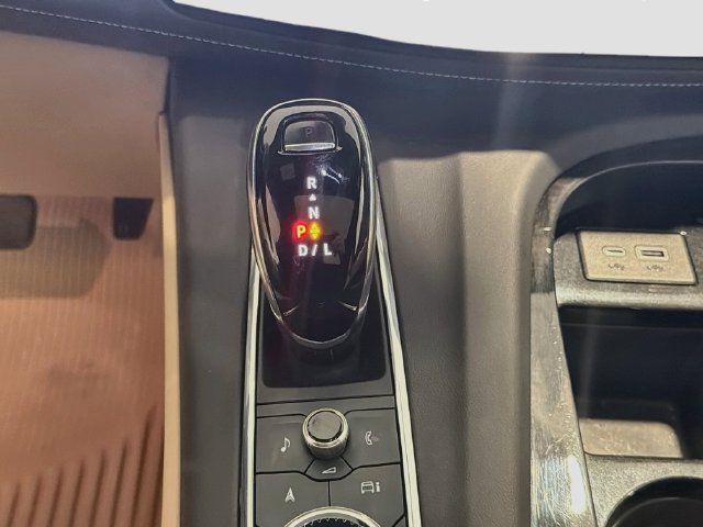 Certified 2024 Cadillac Escalade Premium Luxury AWD/4WD image 16
