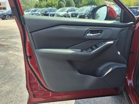 New 2026 Nissan Rogue SV image 10