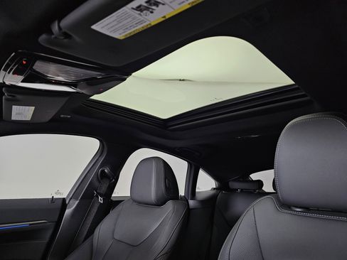 Used 2024 BMW 430i xDrive w/ Premium Package image 10